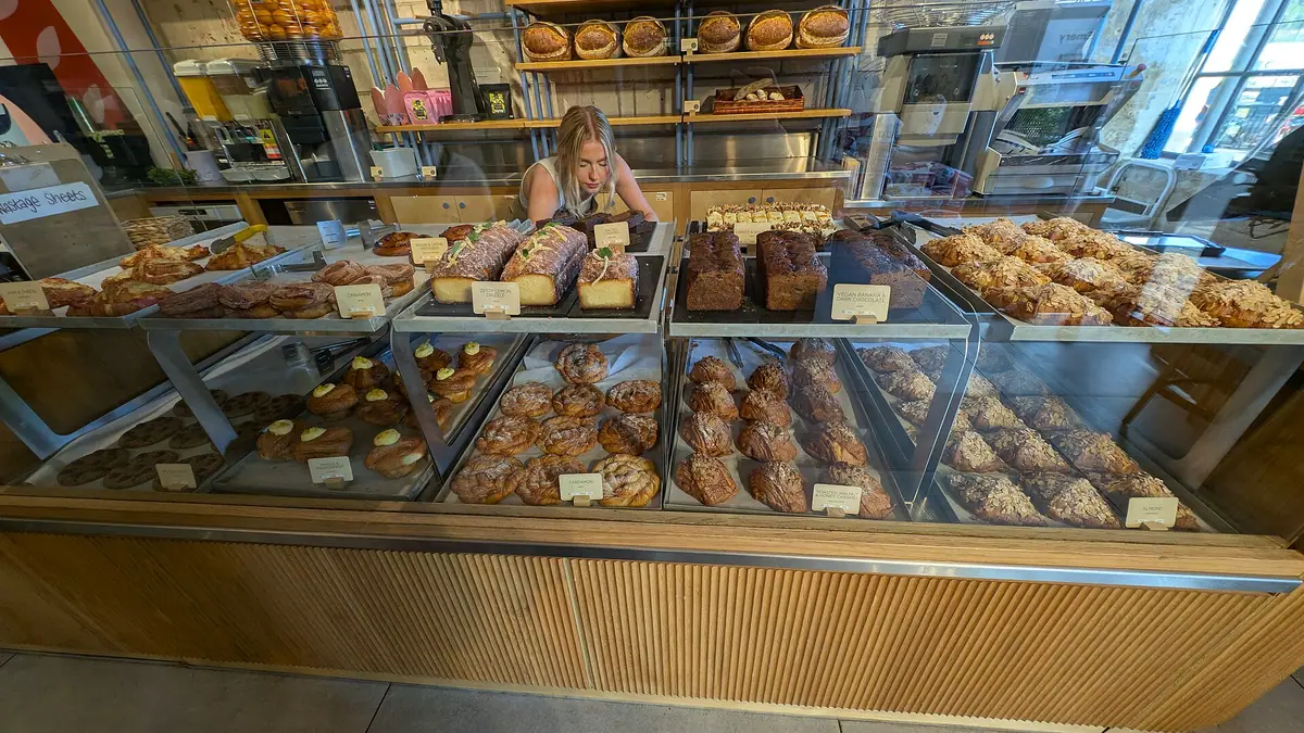 Hobden's – bakery in Worthing town centre